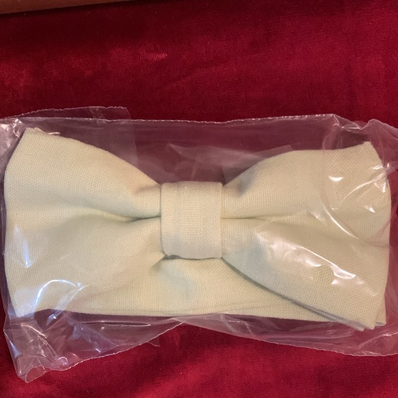 Fashion & Classic Cream Ivory Linen Pre-Tied Set of Bow Ties New in Boxes - Picture 2 of 5